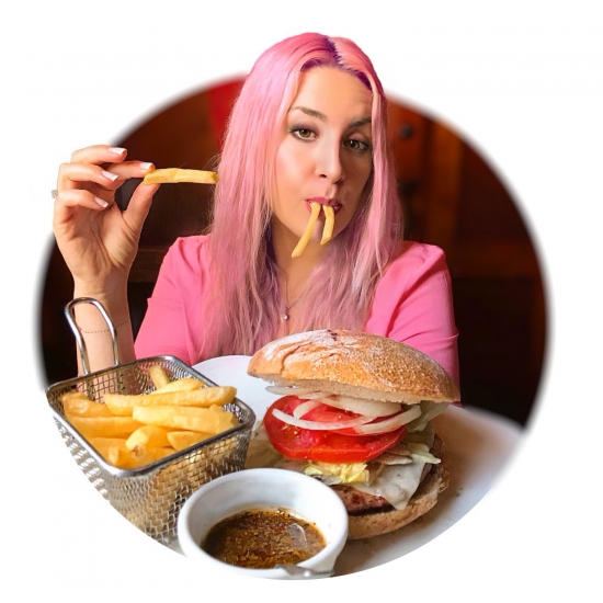 Influencer The Foodie  Searcher - Food Content Creator.